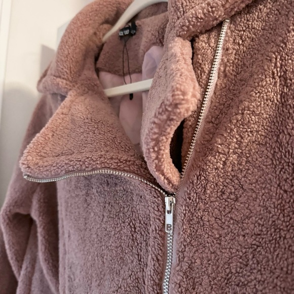 NWOT | BOOHOO PINK TEDDY MOTO JACKET REVOLVE ASOS - Picture 8 of 10